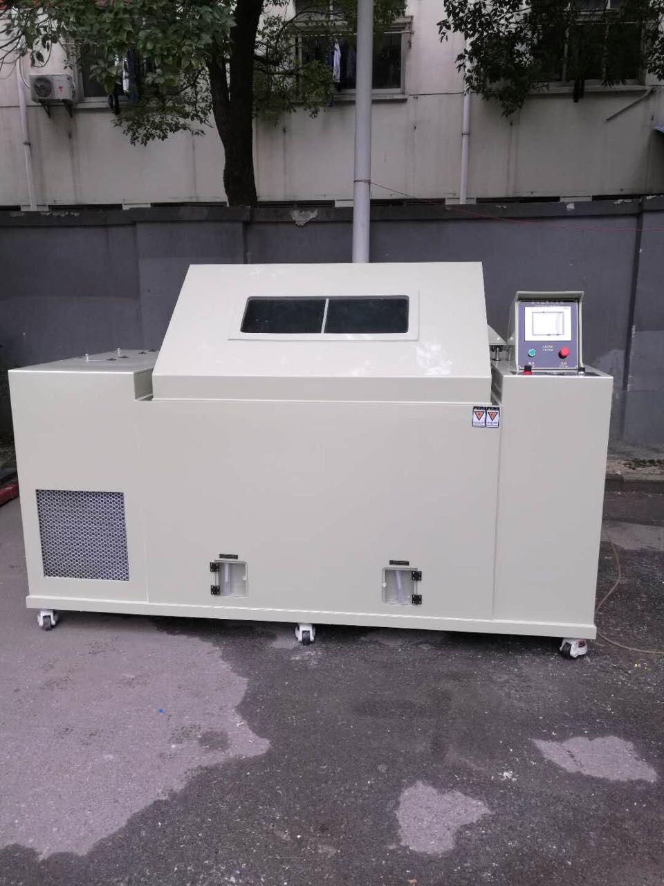 鹽霧腐蝕試驗(yàn)箱